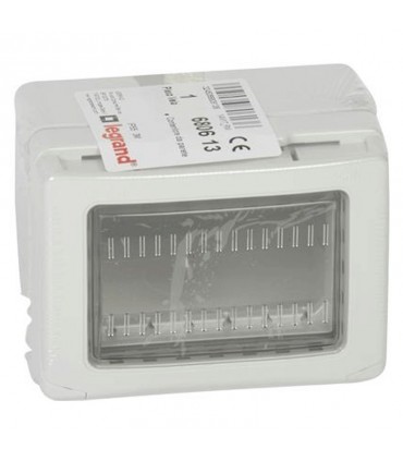 Gehäuse Legrand wandmontiert 3 Plätze mit Deckel IP55 680613