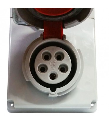 Legrand verriegelte Steckdose 3P+N+E 3X16A+NT 400V IP55 057318