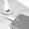 Emuca USB-Ladeanschluss, rund, zur Einbettung in Möbel, 2 USB-Anschlüsse, D. 37 mm, Kunststoff, Schwarz
