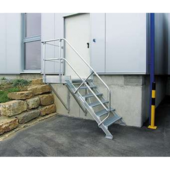Günzburger Steigtechnik Treppe mit Plattform 45° Stufenbreite 600 mm 18 Stufen Aluminium geriffelt