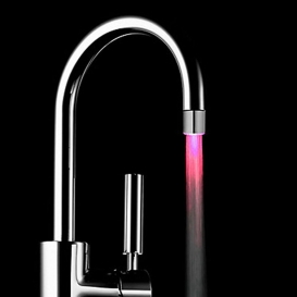 More about Chrombeschichteter Wasserhahn LED Badarmatur Küchenspüle Wasserhahn SDF C6 3 Farben