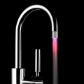 Chrombeschichteter Wasserhahn LED Badarmatur Küchenspüle Wasserhahn SDF C6 3 Farben