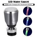 LED Wasserhahn Licht Wasserstrom Beweglicher Wasserhahn RGB Farben aendern der Temperaturregelung Wasserhahn Wasserhahn fuer Kue
