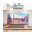 Coloray Spritzschutz aus Glas 140x70  Wandkunst Küchenrückwand London Big Ben Frau Regenschirm Regen