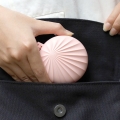 Shell Shape Mini USB wiederaufladbarer Handheld-Sommerlüfter mit Schminkspiegel Pink
