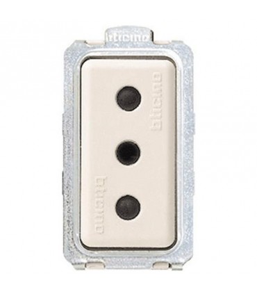 Bticino magic kleine Steckdose 2P+E 10A 5113