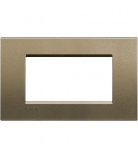 Bticino Wohnlichtplatte 4 quadratische Module LNA4804SQ