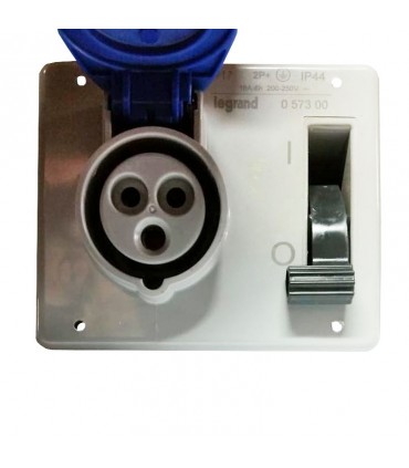 Legrand Einbausteckdose mit Verriegelung 2P+E 2X16A+E 230V IP44 057300