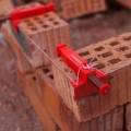 1 Pairs Ziegellinie Clip Bricklaying Werkzeug, Brick Liner Fixierer Nivellier Messdrahtschublade für Bauarbeiten Mauerwerk -Groß
