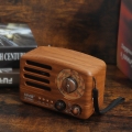 Holz Mini Radio Klein, Retro Radio mit bluetooth Lautsprecher, tragbares FM UKW Radio, Wiederaufladbares Radio, Basslautsprecher